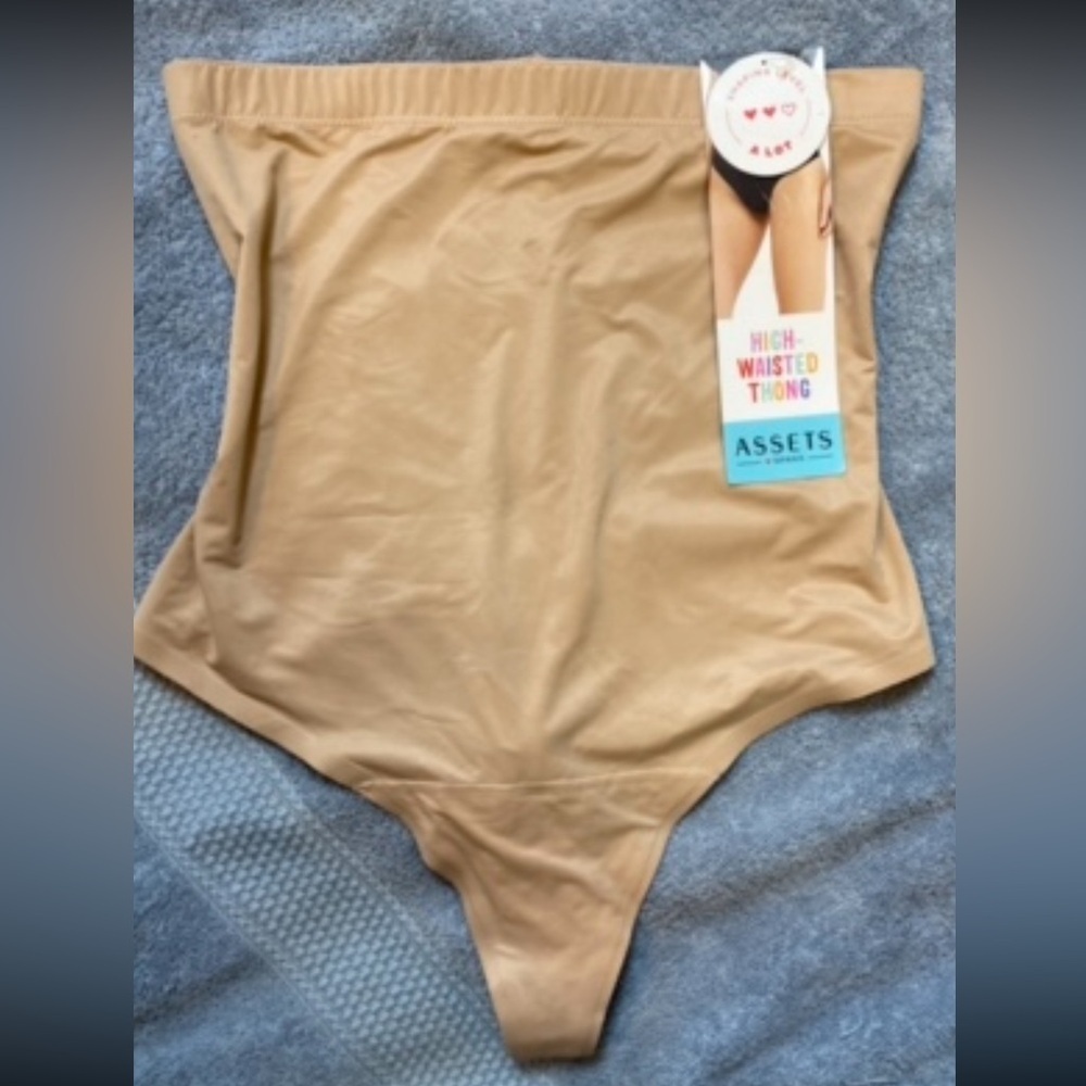 Assets by Spanx Beige Thong Large